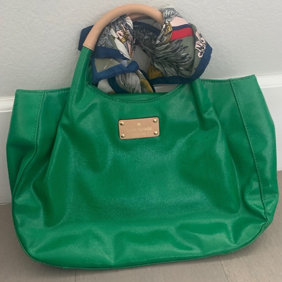 kate spade Handbags - Kate spade tote bag